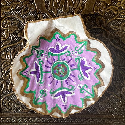 Dina Kroma: Hand painted Shell #1