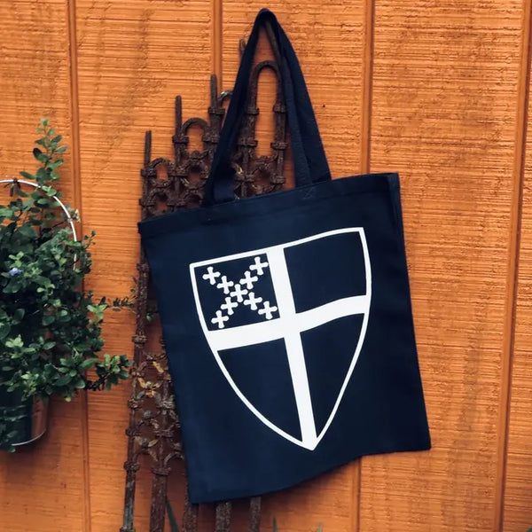 Down South House & Home: Episcopal shield tote