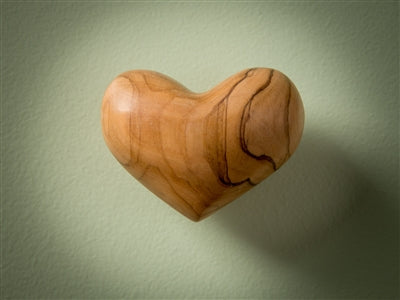 Earthwood olive wood heart small, 1.5":  CC-28S