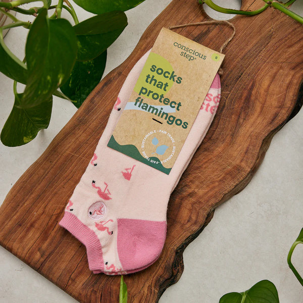 Conscious Step Ankle Socks that Protect Flamingos | MEDIUM | AMCON003